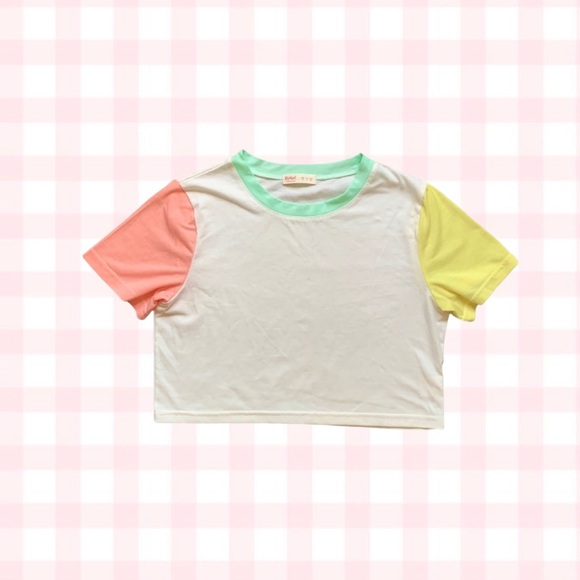 3 ROMWE Graphic Cropped Tees - Picture 9 of 11